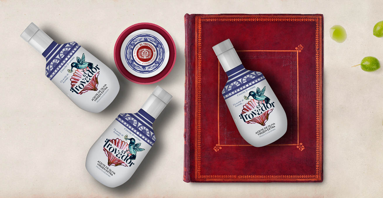 Botellas premium El Trovador con cuenco y libro encuadernado